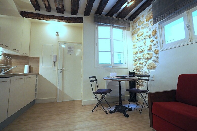 Apartamento Louvre Parisian Chicsuites