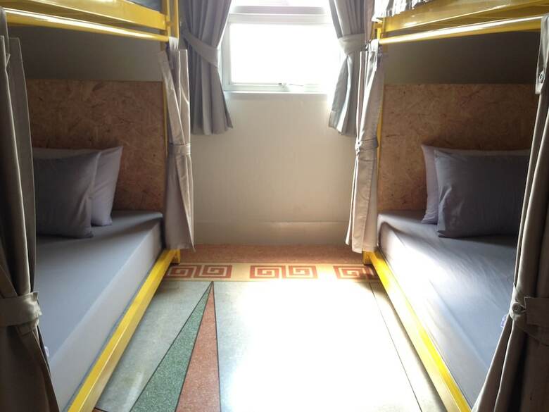 Hostal Cubic Bangkok Hostel
