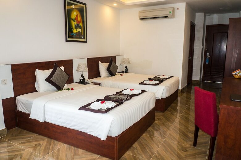 Gem Hotel