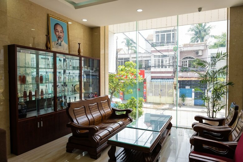 Gem Hotel