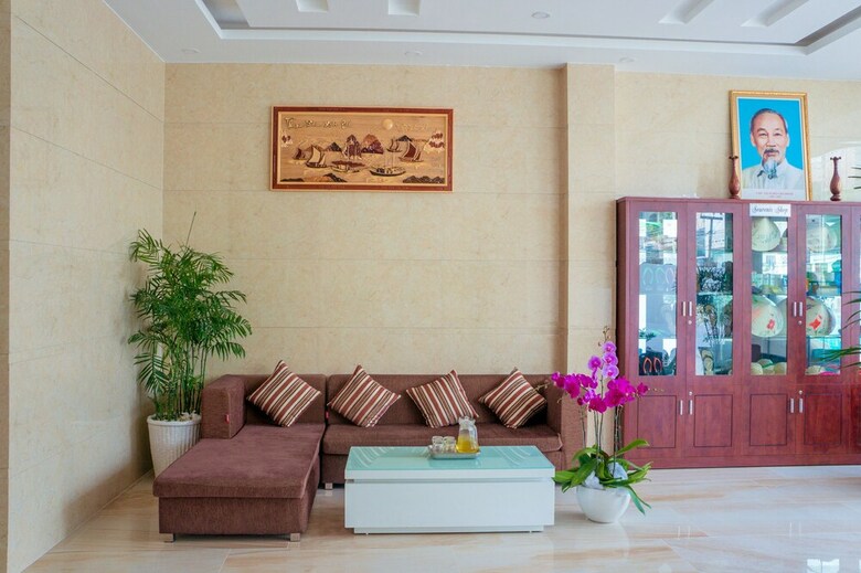 Gem Hotel