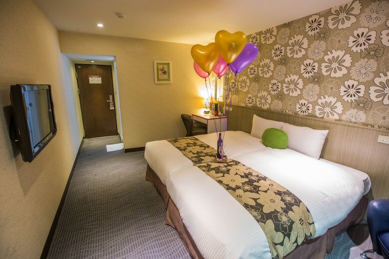 Sunny Hotel
