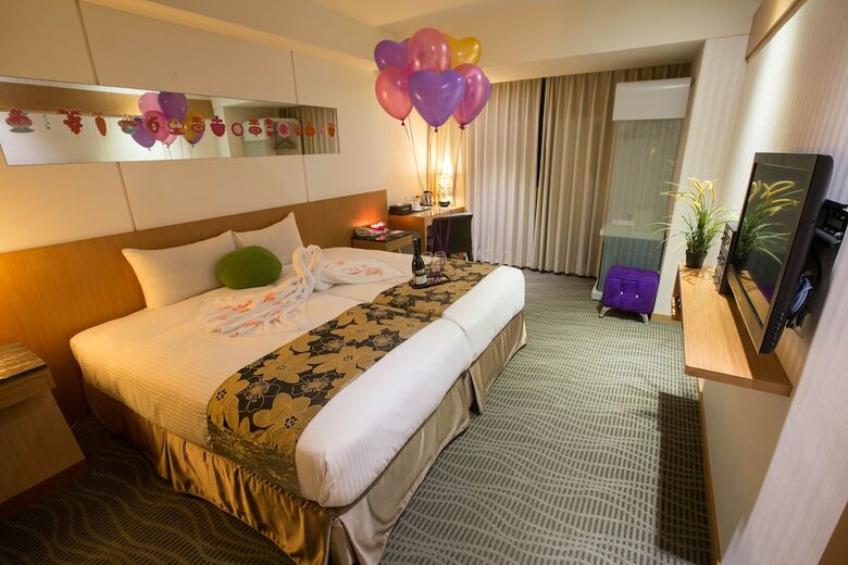 Sunny Hotel