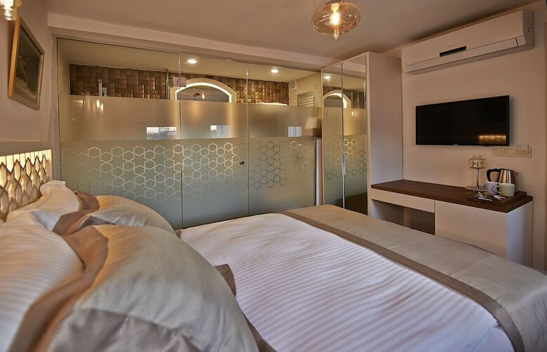 Arart Hotel
