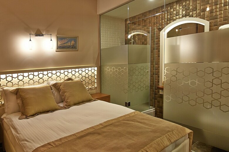 Arart Hotel