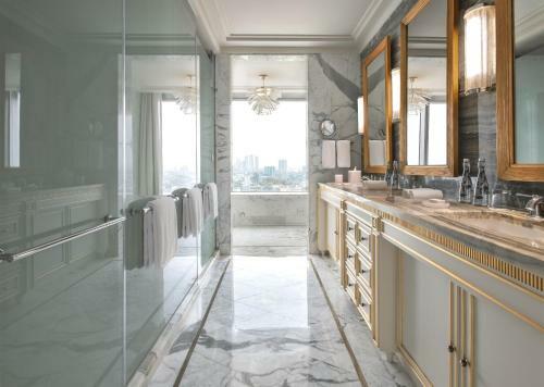 Four Seasons Hotel Jakarta