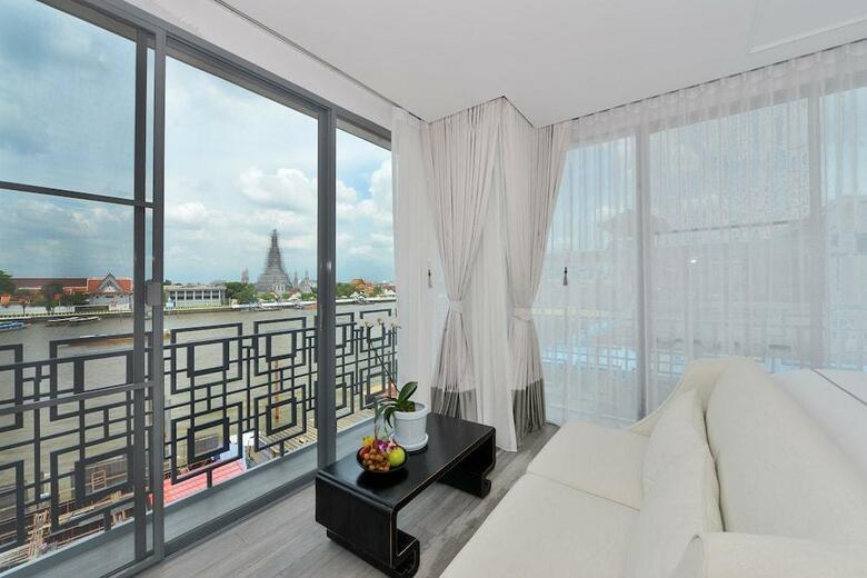 Hotel Riva Arun Bangkok
