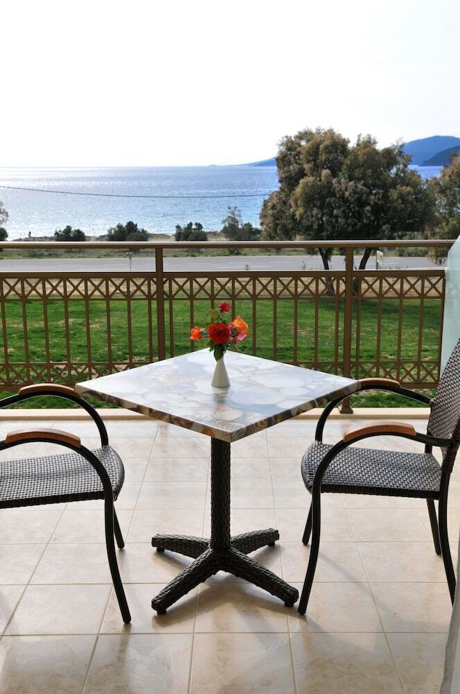 Hotel Finiki Plaza