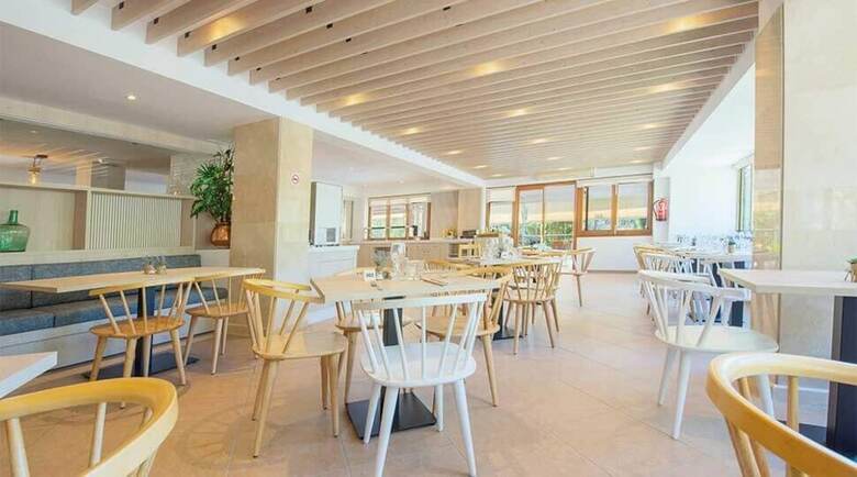 Hotel Playa Mondrag�