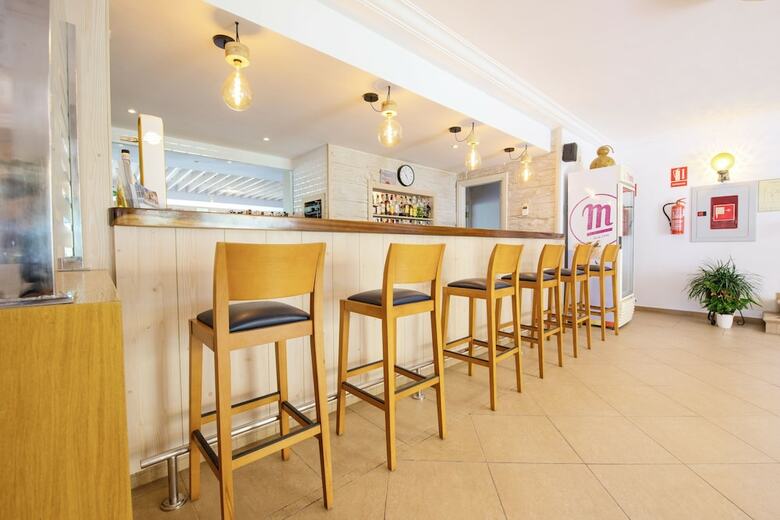 Hotel Playa Mondrag�