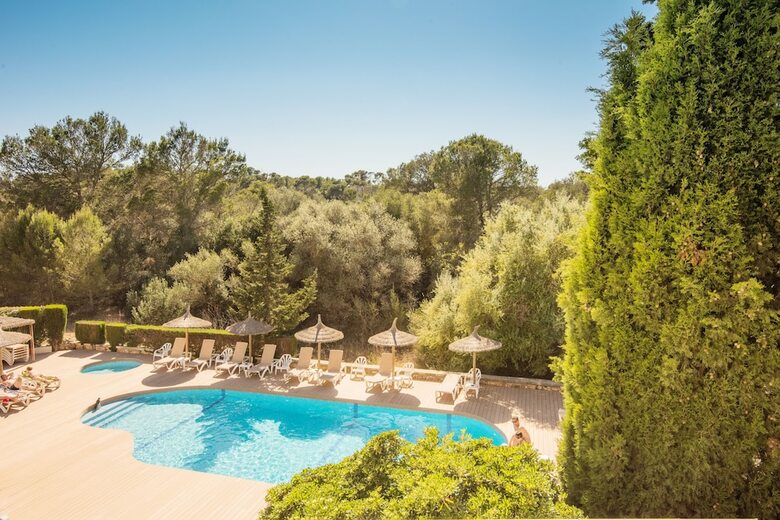 Hotel Playa Mondrag�