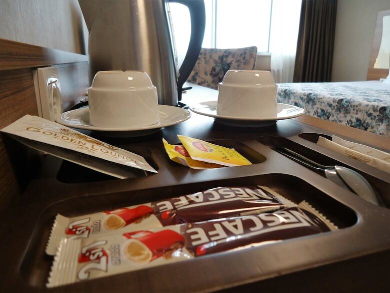 Golden Lounge Hotel