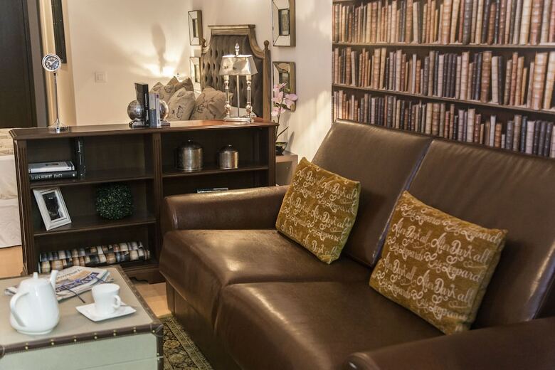 Apartamentos Alcam Books