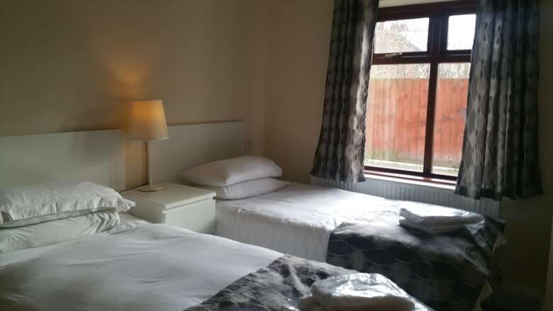 Hotel Redroofs