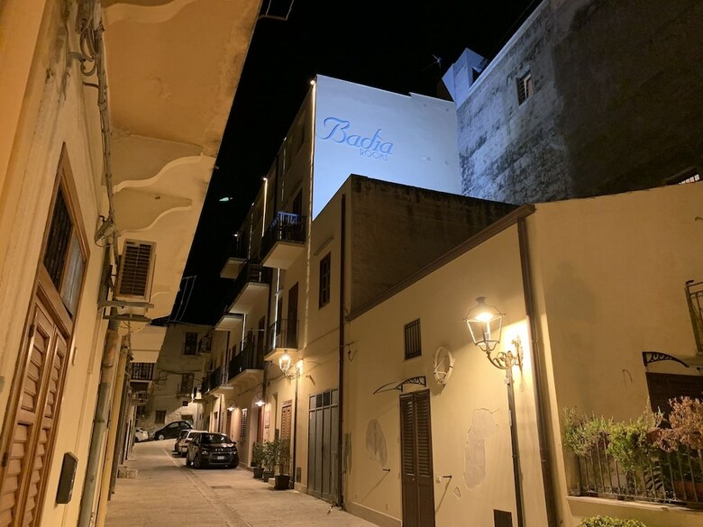 Hotel Badia Rooms & Breakfast