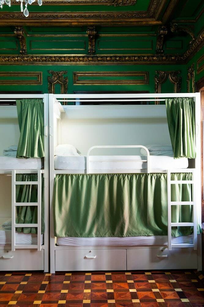 Hostal Sant Jordi Hostel Lisbon