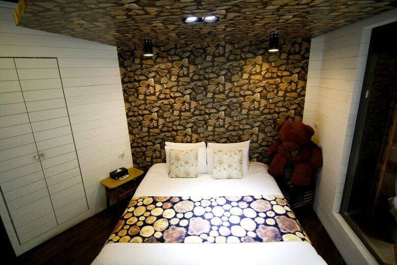 Sun Moon Lake 5boat B&B