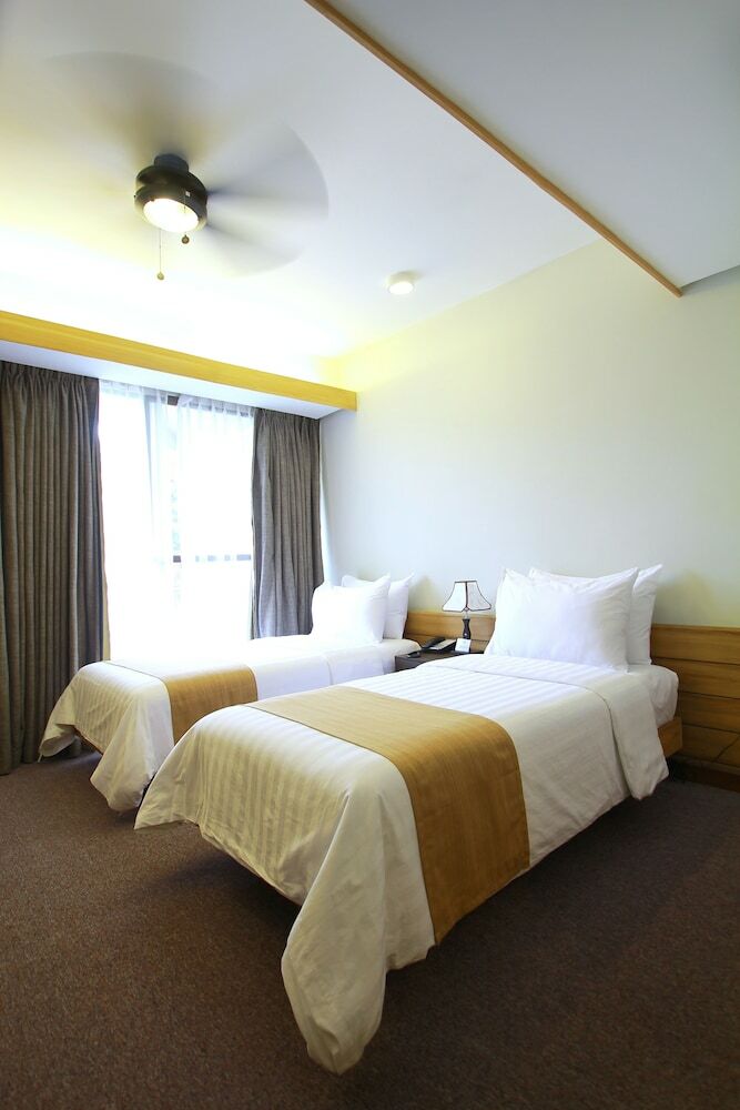 Hotel Grand Sierra Pines Baguio
