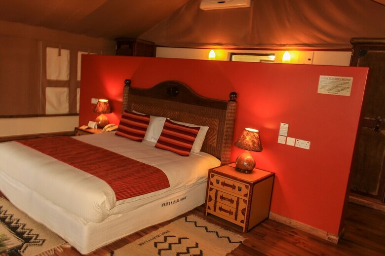 Posada Mweya Safari Lodge