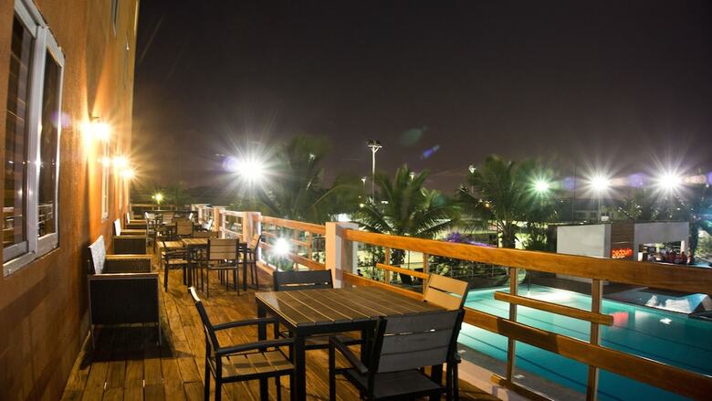 M Suites Hotel
