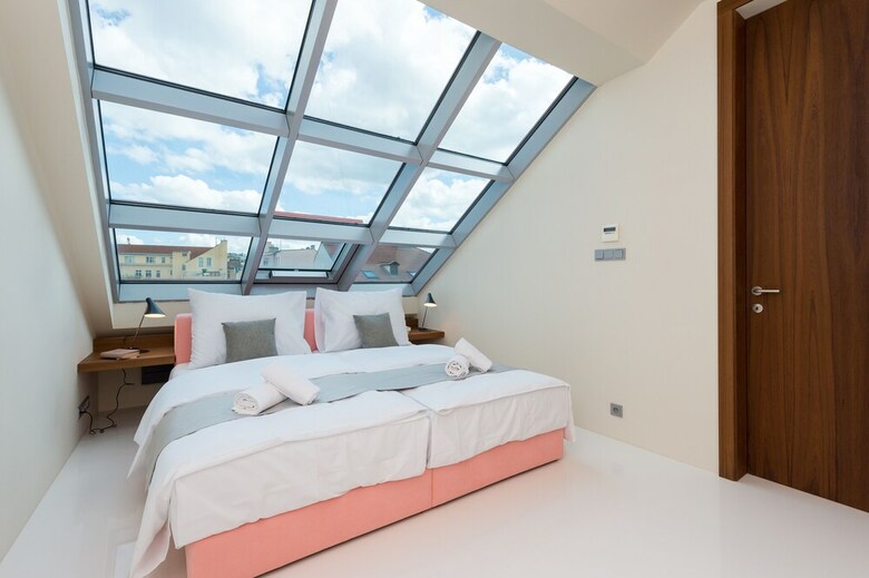 Empirent Mucha Apartments