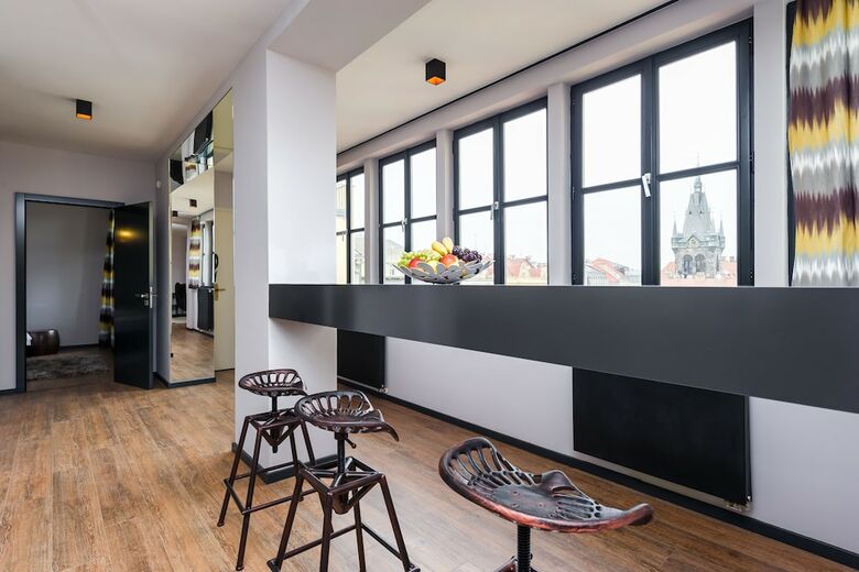 Empirent Mucha Apartments