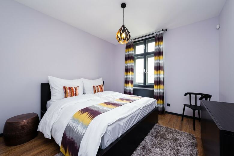 Empirent Mucha Apartments