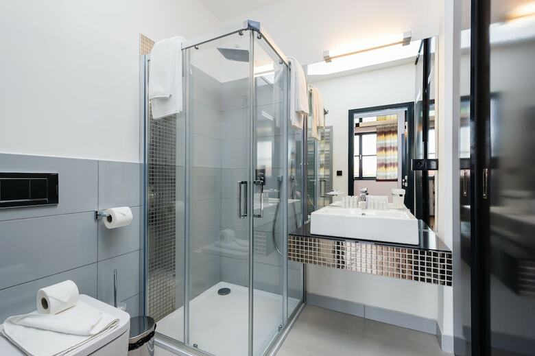 Empirent Mucha Apartments