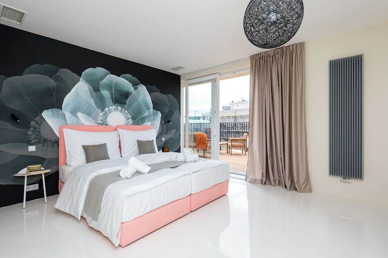 Empirent Mucha Apartments