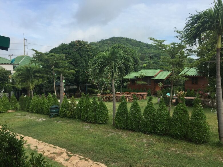Hotel Baan Ing Khao Resort