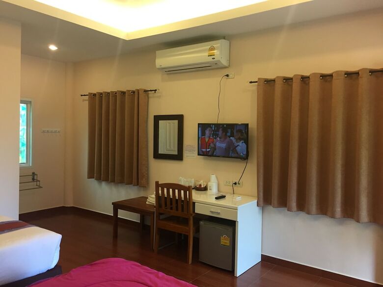 Hotel Baan Ing Khao Resort