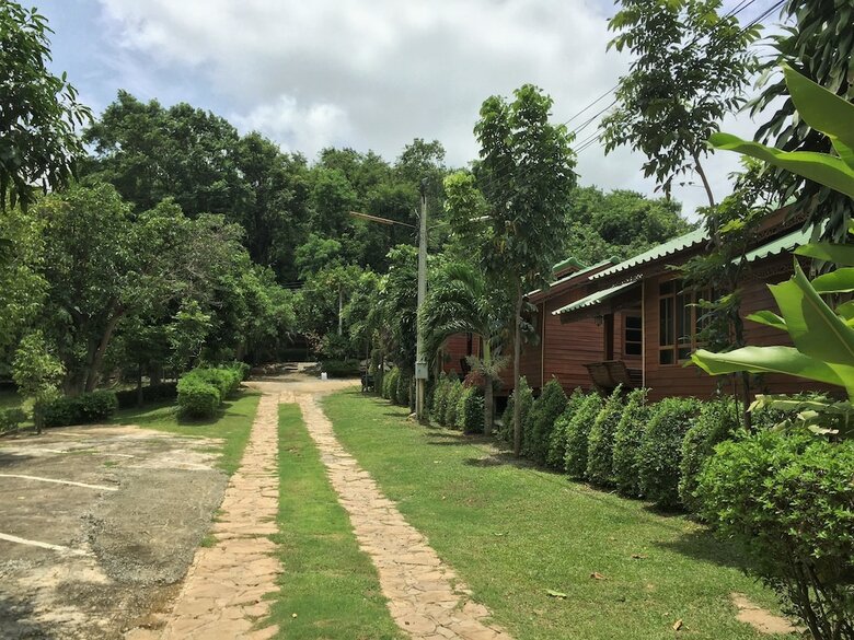 Hotel Baan Ing Khao Resort