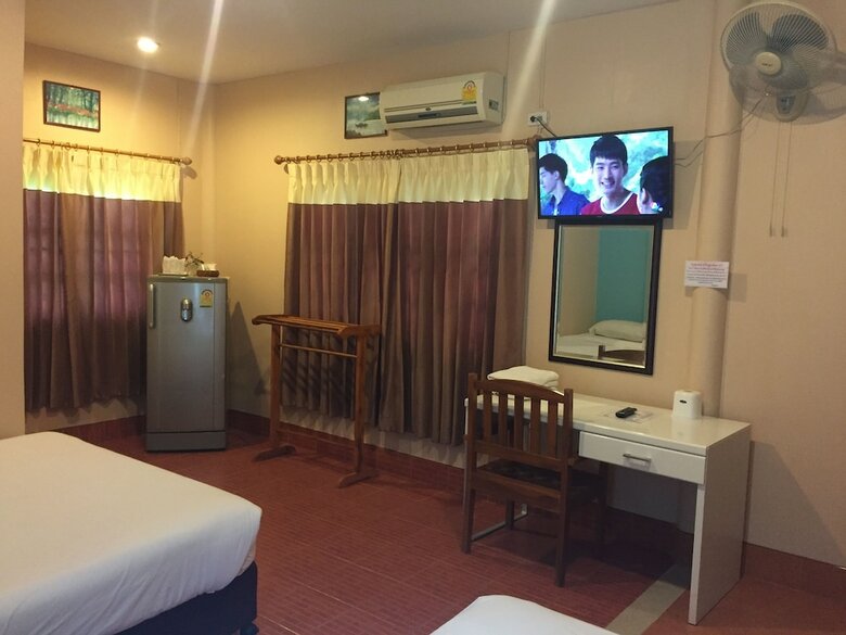 Hotel Baan Ing Khao Resort