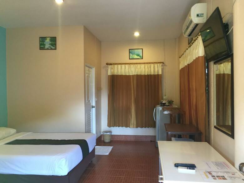 Hotel Baan Ing Khao Resort