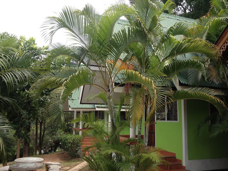 Hotel Baan Ing Khao Resort