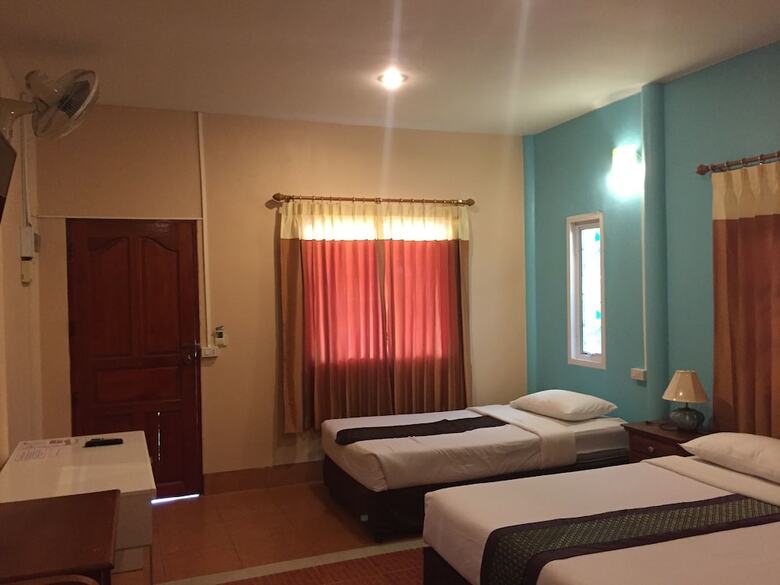 Hotel Baan Ing Khao Resort