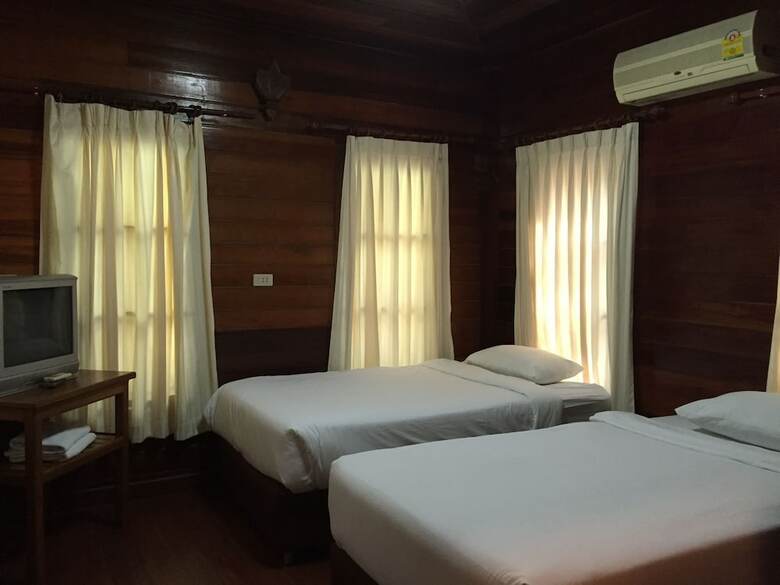 Hotel Baan Ing Khao Resort