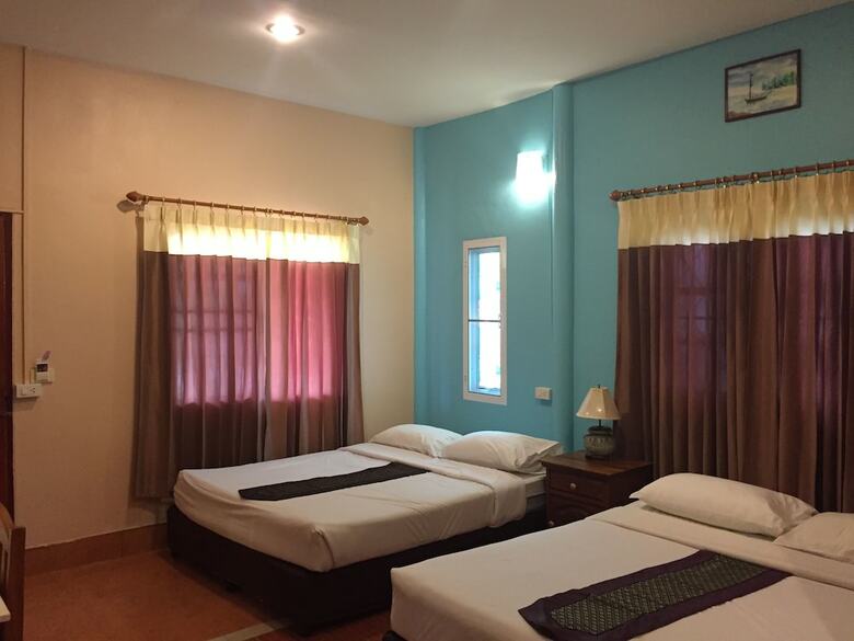 Hotel Baan Ing Khao Resort