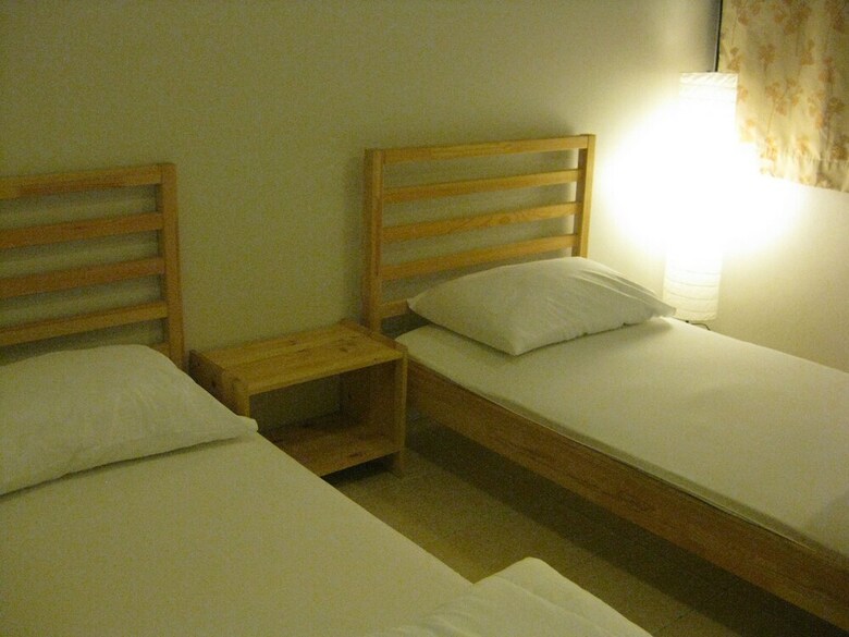 Hostal Rest 3 - Hostel