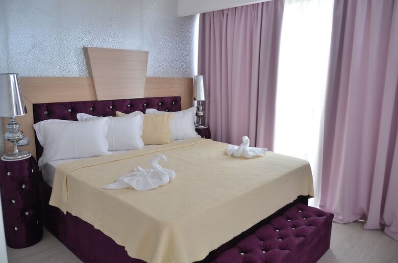 Hotel Phoenicia Luxury