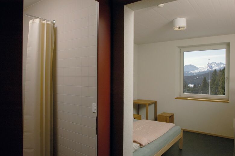 Hostal Youth Hostel Valbella