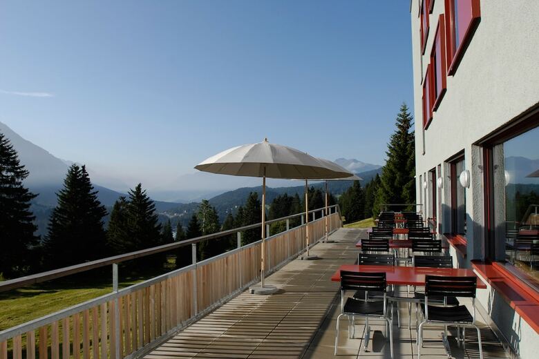 Hostal Youth Hostel Valbella