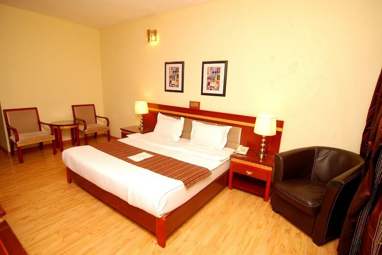 Hotel Rosebud