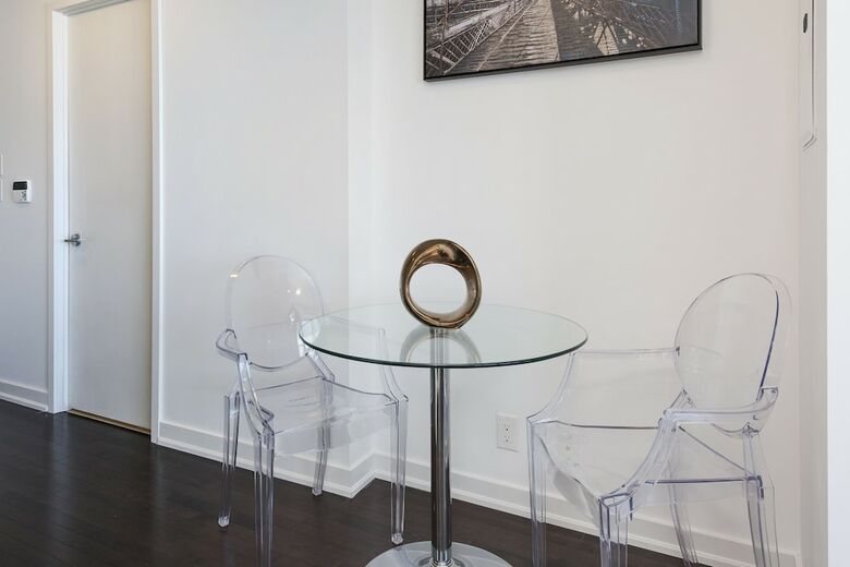 Metropolis Condotel Suites - York Street