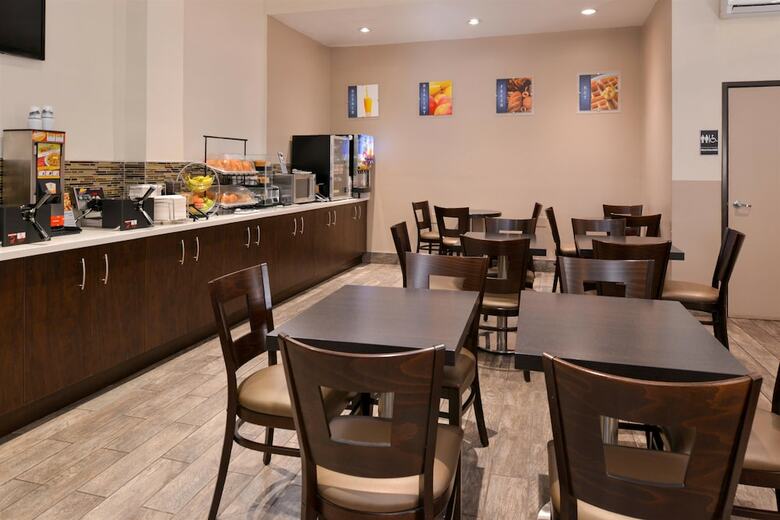 Best Western Airpark Hotel