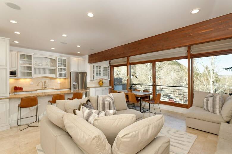 Durant Condominiums By Frias