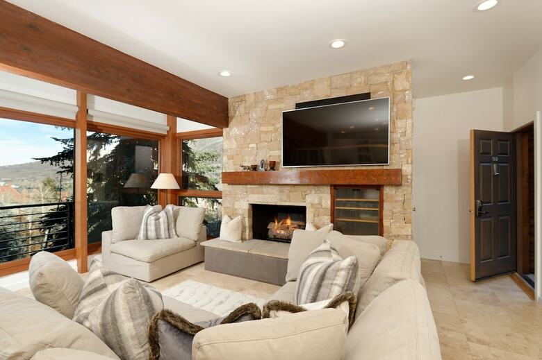 Durant Condominiums By Frias