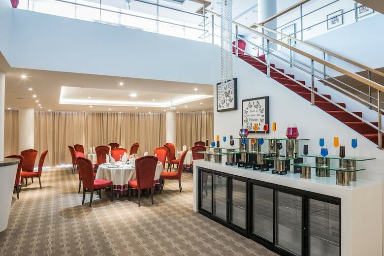 Alreem Hotel