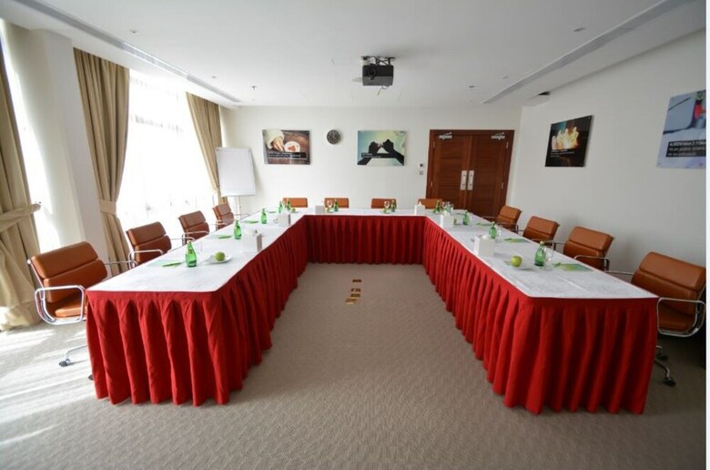 Alreem Hotel