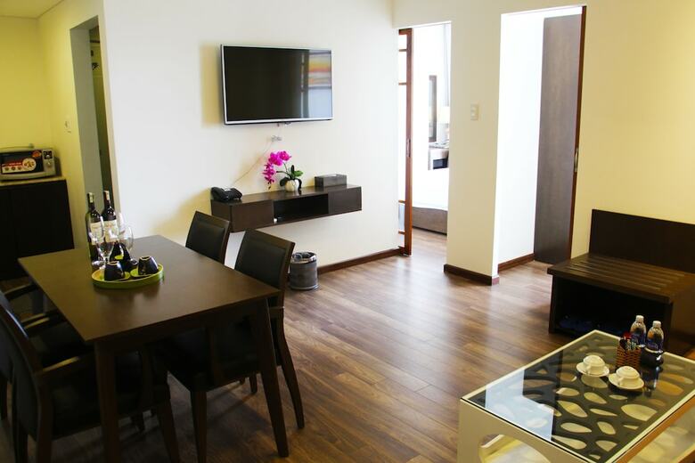 Danaciti Hotel